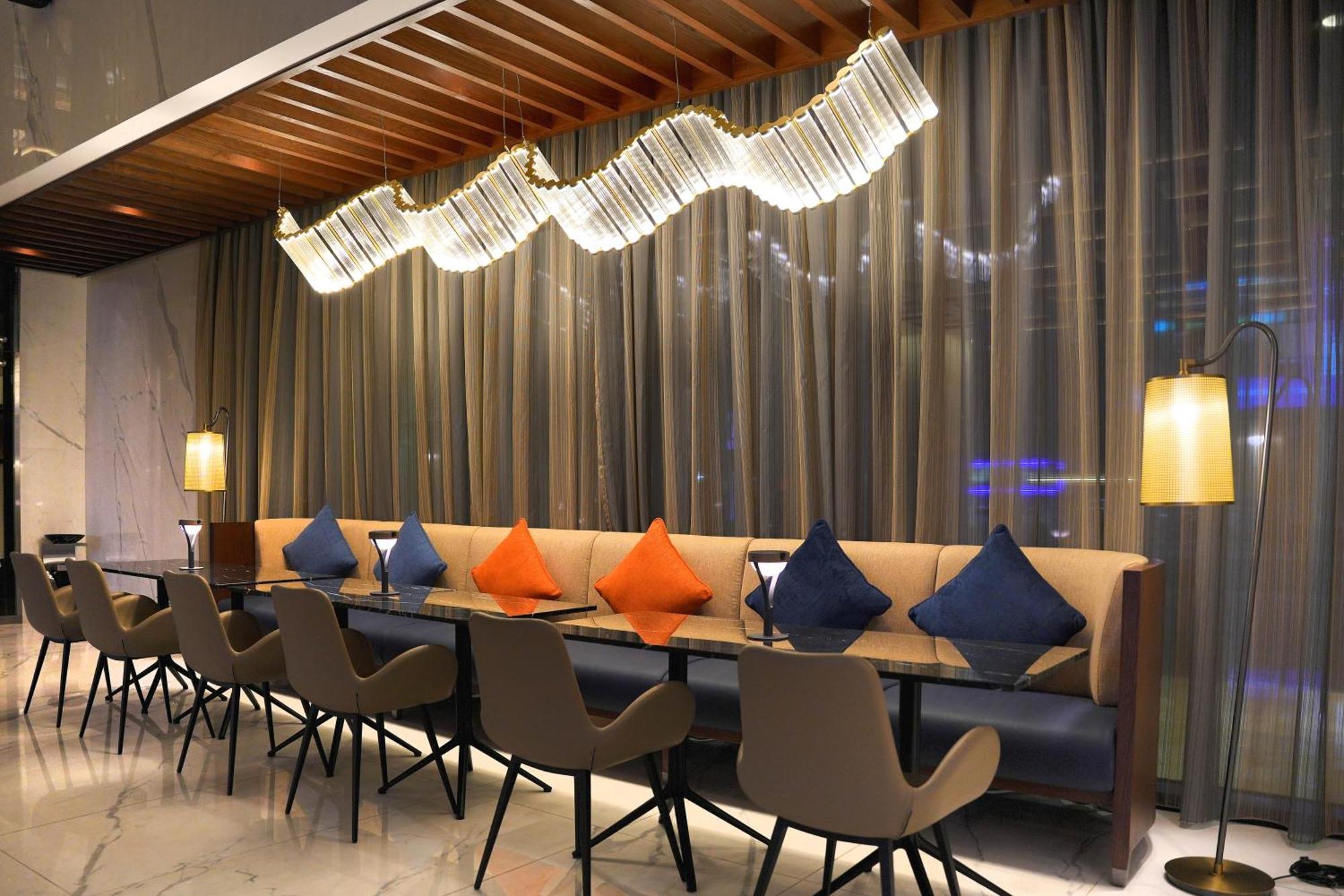 Hotel Millennium Al Masar