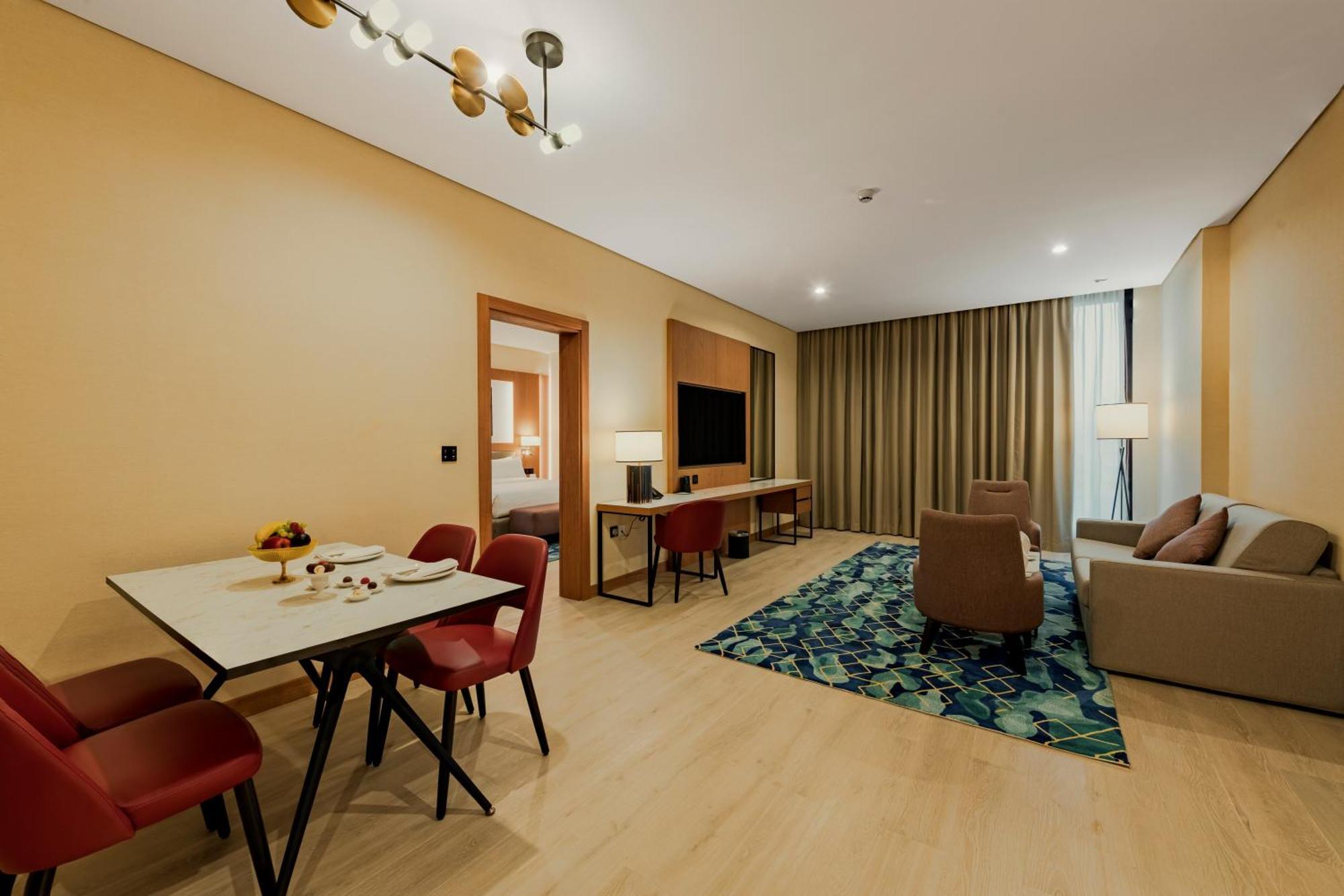 Hotel Millennium Al Masar 5*